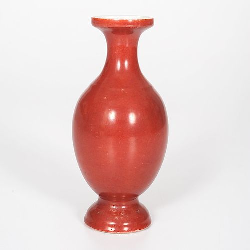 Chinese Yongzheng Souffle Coral-Glazed Vase