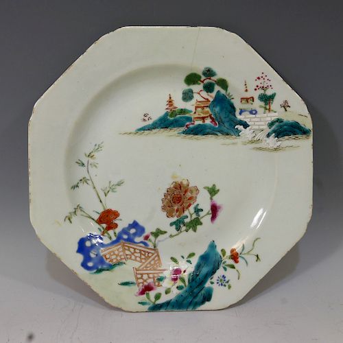 CHINESE ANTIQUE FAMILLE ROSE PLATE - QIANLONG PERIOD