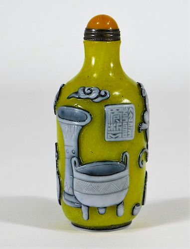 Chinese Yellow Speckle Peking Glass Snuff Bottle