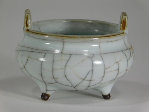 Diminutive Chinese Crackle Glaze Porcelain Censer