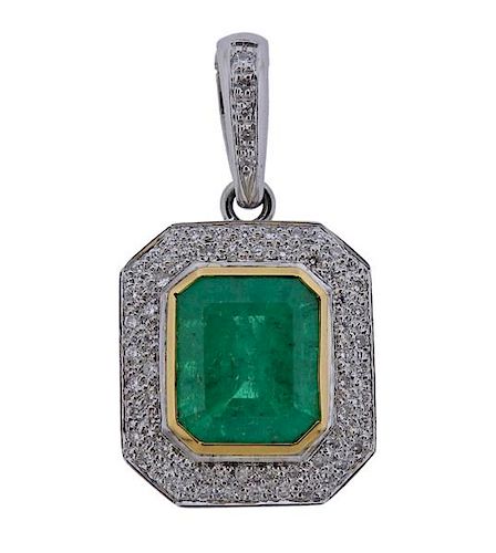 18k Gold Diamond 8ct Emerald Pendant 