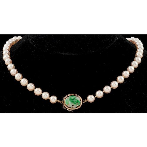 Cultured Peal Necklace with 14k Gold and Jade Clasp