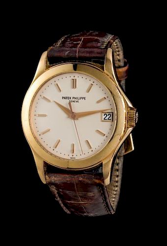 An 18 Karat Rose Gold Ref. 5107R Calatrava Grand Taille Wristwatch, Patek Philippe,