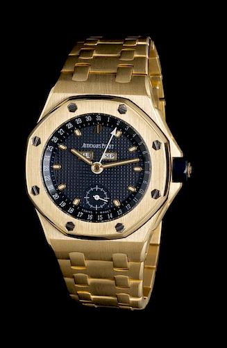 An 18 Karat Yellow Gold Royal Oak Offshore Triple Calendar Wristwatch, Audemars Piguet,