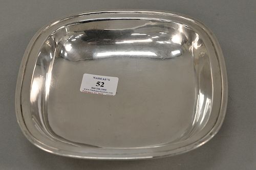 Erickson hand wrought sterling silver bowl. ht. 1 3/4 in., top: 8" x 8", 16.5 t oz.