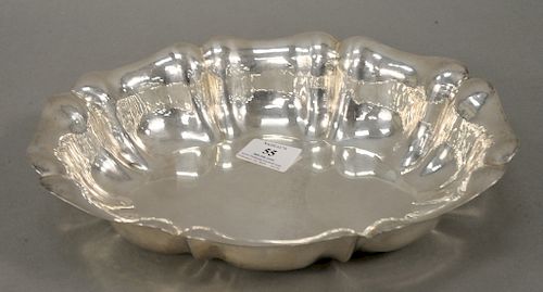 Tiffany Co. sterling silver bowl, made in Italy. lg. 11 in., 15.7 t oz.