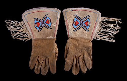 Blackfeet Beaded Gauntlet Gloves c. 1950's