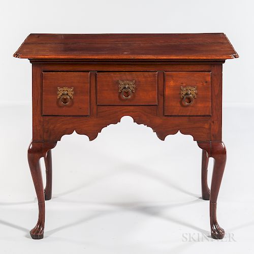 Queen Anne Carved Walnut Dressing Table