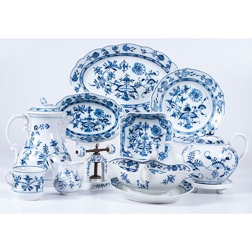 Carl Teichert Meissen Tablewares, Blue Onion