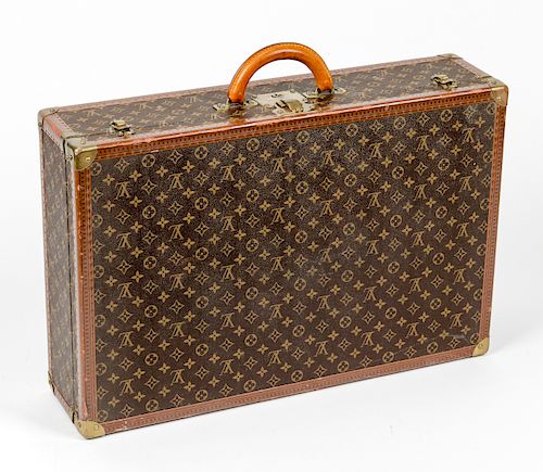 Sold at Auction: Vintage Louis Vuitton Suitcase