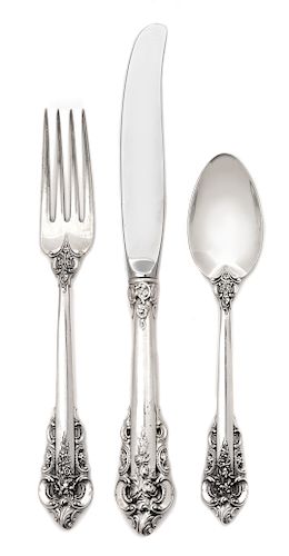An American Silver Flatware Service, Wallace Silversmiths, Wallingford, CT, Grand Baroque pattern, comprising: 12 dinner knives