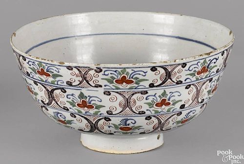 Bristol or London Delft tin glazed earthenware polychrome bowl, mid 18th c.