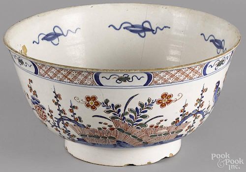 Dutch Delft tin glazed earthenware bowl, mid 18th c.