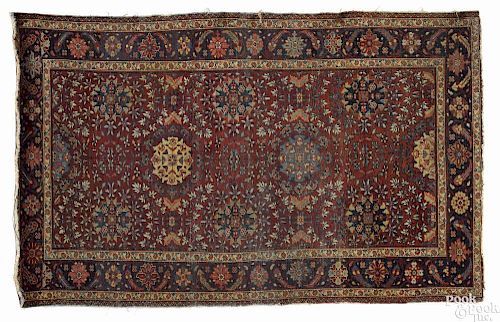 Ferraghan Sarouk carpet, ca. 1910, 6'9'' x 4'2''.