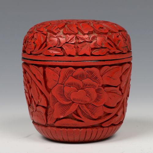 CHINESE CARVED CINNABAR LACQUER BOX, EXPORT PERIOD