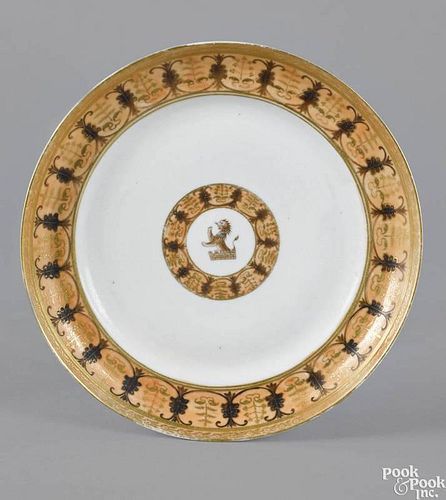 Chinese export porcelain plate of Philadelphia interest, ca. 1800, decorated with a rampant lion c