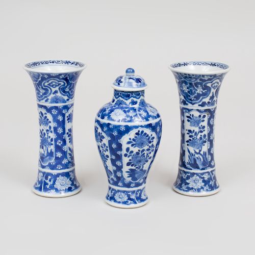 Chinese Blue and White Porcelain Three Piece Garniture