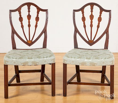 Pair of Federal mahogany shield back dining chairs