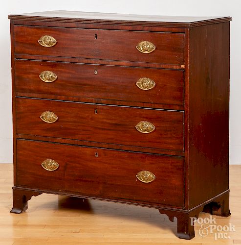Federal mahogany chest of drawers