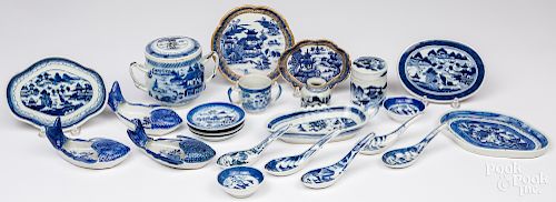 Group of Chinese export porcelain tablewares