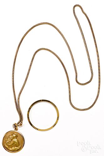 18K yellow gold necklace, etc.
