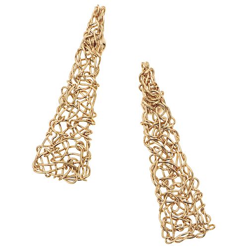 TANE 18K yellow gold pair of earrings.