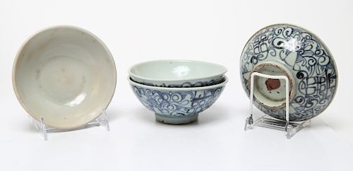 Chinese Qing Porcelain Min Yao Bowls, Group of 4