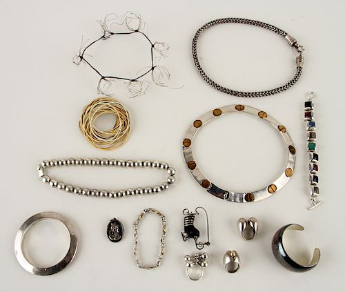 COLLECTION OF 14 PIECES OF SILVER JEWELRY