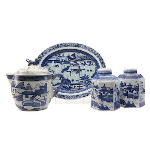 Four Chinese Export Canton Porcelain Articles