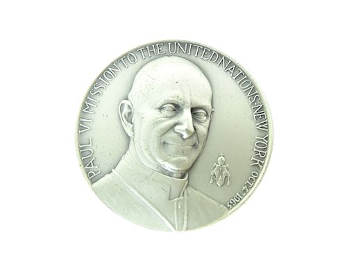 Extremely Rare Pope Paul VI Skullcap with LOA