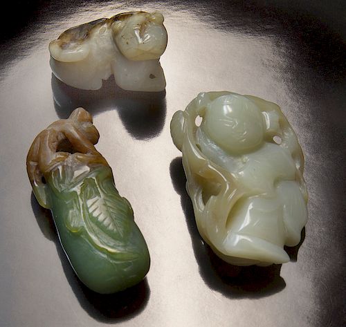 (3) Chinese carved jade pendants,