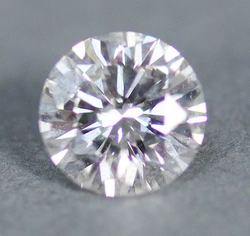 Round brilliant cut diamond stud earring 2.24 cts, with G.I.A. report, G color, SI1.  GIA Report Number: 14901405