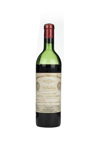 Château Cheval Blanc. Cosecha 1967. 1er. Grand Cru Classé. St. Émilion. Nivel: en la mitad - bajo.