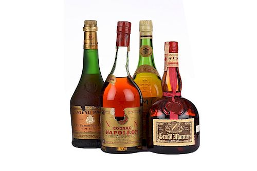 Cognac. Camus, Château Paulet, Napoléon y Grand Marnier. Total de piezas: 4.