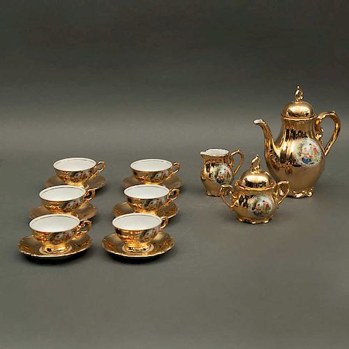 Juego de té. Alemania, principios del siglo XX. Elaborado en porcelana brillante Rudolf Wachter Bavaria. Para 6 servicios. Piezas: 15