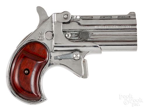 Cobra Ent. CB38 Deringer pistol