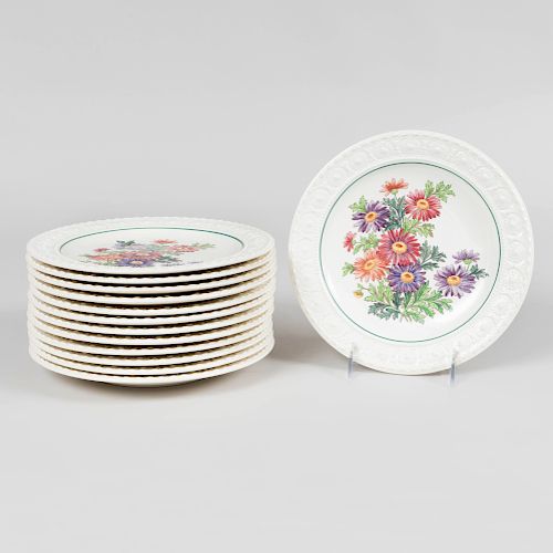 Set of Thirteen Wedgwood Porcelain Dessert Plates in the 'Pyrethrum' Pattern