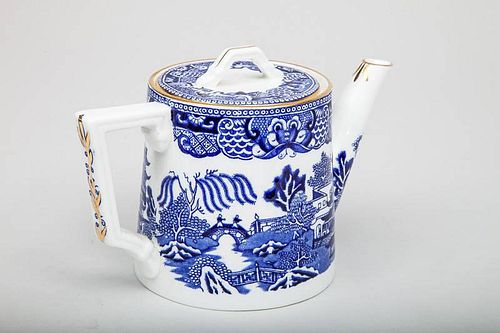 Hammersley & Co. Bone China Blue Willow Pattern Teapot and Cover, Retailed by Tiffany & Co., New York.