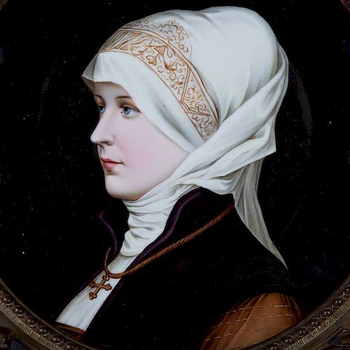 Retrato de dama con tocado blanco. Europa, inicios del siglo XX. Pintado a mano, óleo sobre plato de porcelana vidriada.