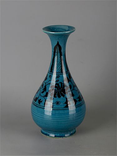 Chinese turquoise glaze porcelain vase. 