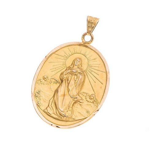 Medalla en oro amarillo de 10K. Imagen de virgen. Peso: 3.9 g.