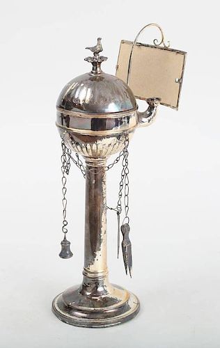 SILVER-PLATED COLUMN-FORM OIL LAMP