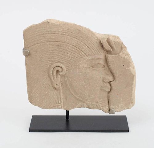 EGYPTIAN INTAGLIO RELIEF-CARVED LIMESTONE FRAGMENT