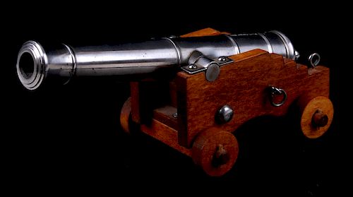 Mina Model of 18th Century Wheeled Cannon