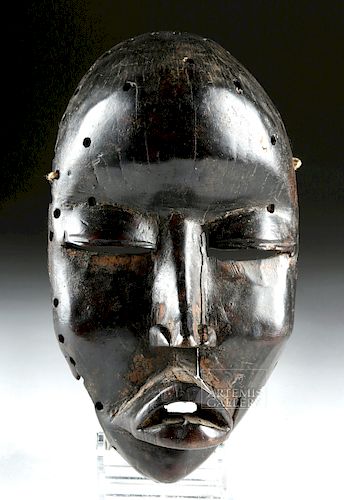 Fine Early 20th C. Dan Wooden Face Mask
