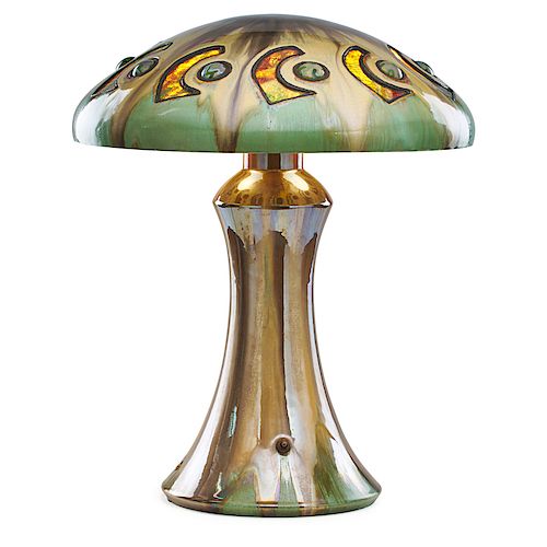 FULPER Fine and rare Vasekraft lamp