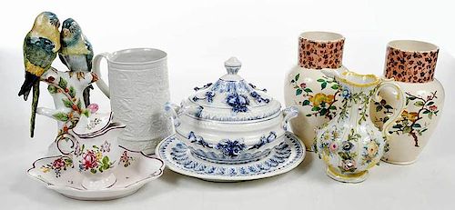 Seven Pieces Assorted Porcelain
