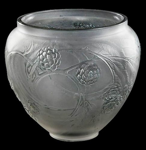 R. Lalique Nefliers Frosted Glass Vase