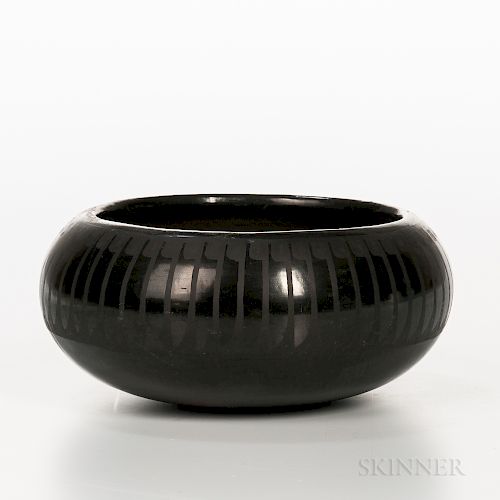 San Ildefonso Black-on-black Pottery Bowl