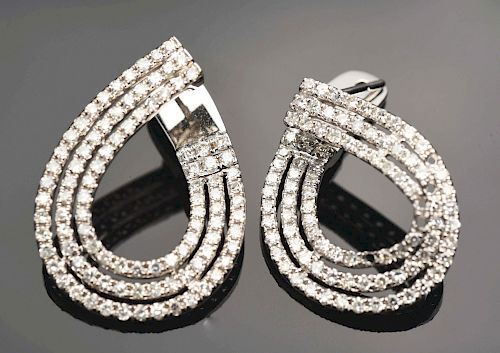 18K White Gold Diamond Pierced Earrings.